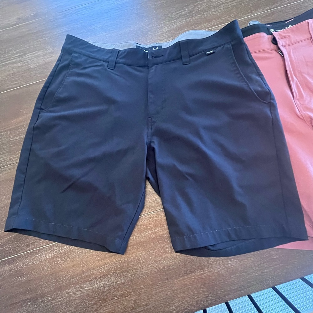 Travis Mathew Starnes Shorts - Navy Blue, Size 34 , 8.5 inch inseam